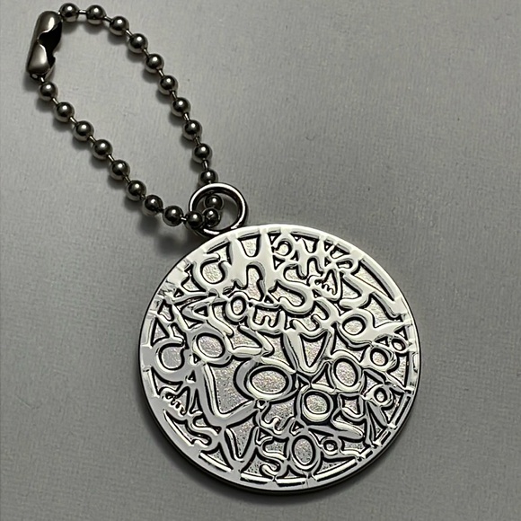 Coach Loves Poppy Medallion Disc Charm Key Fob Hang Tag Silver - Picture 1 of 10